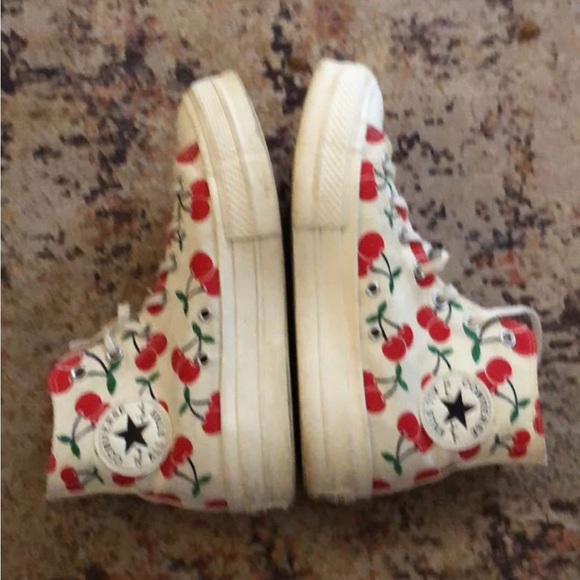 Converse Cherry Pattern High-Tops - Picture 3 of 4